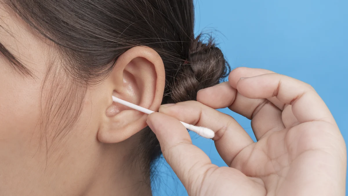 Inilah Cara Membersihkan Telinga yang Baik dan Benar