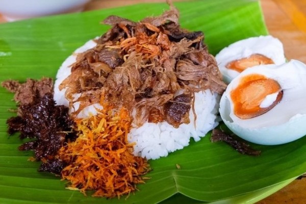 Makanan Khas Jawa Timur yang Wajib Kamu Coba, No 5 Jadi Rebutan!
