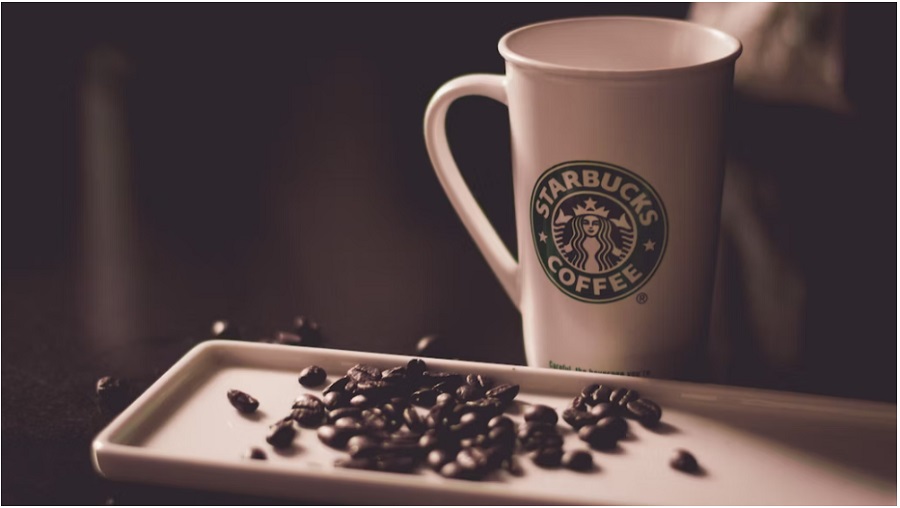 Harga Menu Starbucks, foto via Unsplash-Hans Vivek