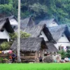 Tempat Wisata Sumedang, foto Kampung Naga via Banhub Jabar