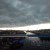 Waspada cuaca Ekstrem Hari Ini Selasa 25 Juli 2023: Jawa Barat Berpotensi Hujan Lebat dan Angin Kencang