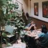 Legenda, 3 Rumah Makan Yang Mempunyai Suasana Jadul Buat Kamu Nostalgia
