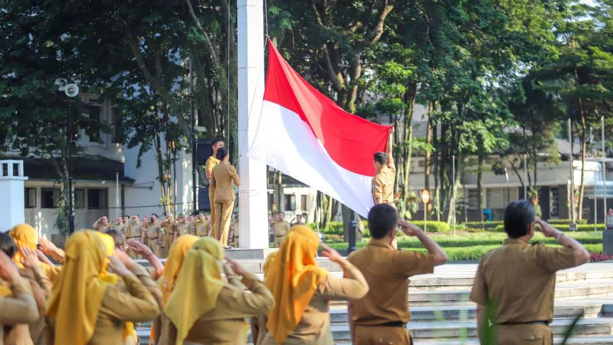 Peringati HUT ke-78 RI, Plh Wali Kota Bandung Ajak Kibarkan Bendera Mulai 1 Agustus