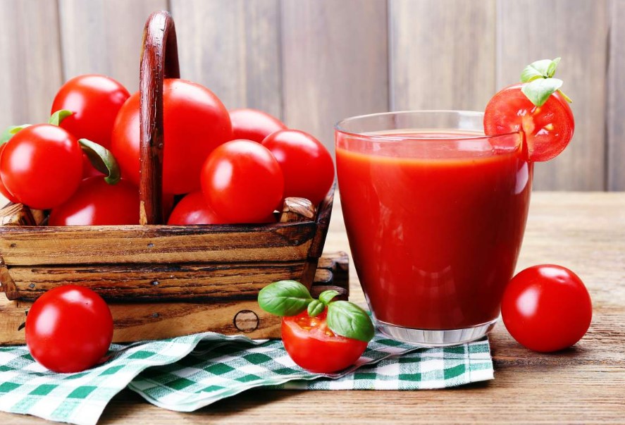10 Manfaat Jus Tomat Untuk Kesehatan