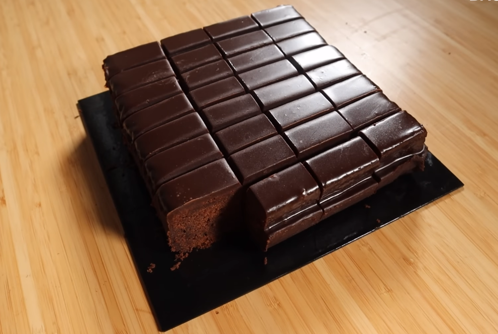 Resep Cake Cokelat Moist Takaran Sendok Tanpa Telur, Bikin Nagih Maksimal