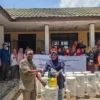 Fakultas Agrobisnis dan Rekayasa Pertanian Unsub Berdayakan Kelompok Tani di Subang Kelola Sampah Jadi Pupuk Organik Cair
