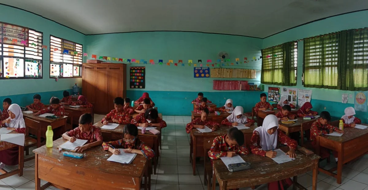 Siswa SDN Rosela Indah di Subang Ikuti Penilaian dan Sumatif Akhir Semester Ganjil