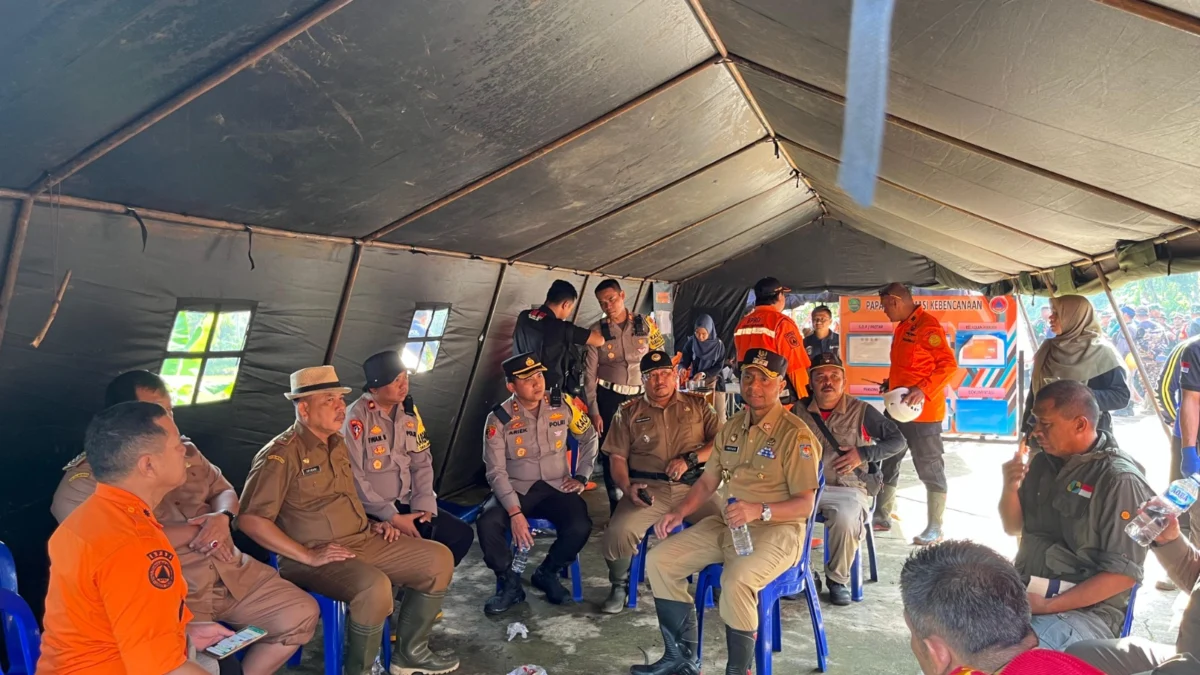 Longsor di Mata Air Cipondok, Penjabat Bupati Subang Kunjungi Posko Pengungsian