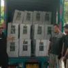 Panwaslu Kecamatan Pamanukan Awasi Kedatangan Logistik Kotak Suara
