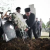 Pemakaman Solihin GP